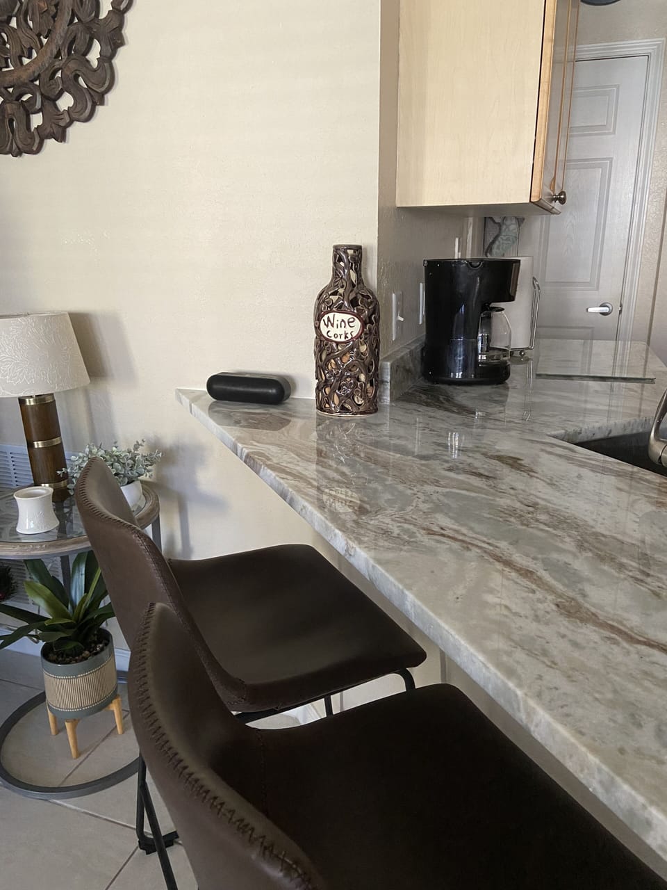 Breakfast bar