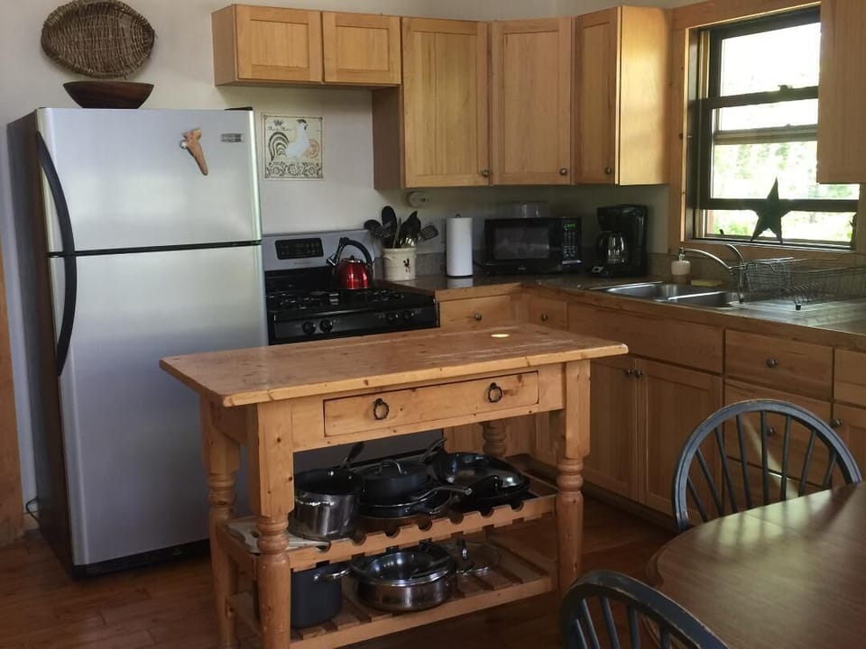 Everything you'll need to cook meals at our cabin.