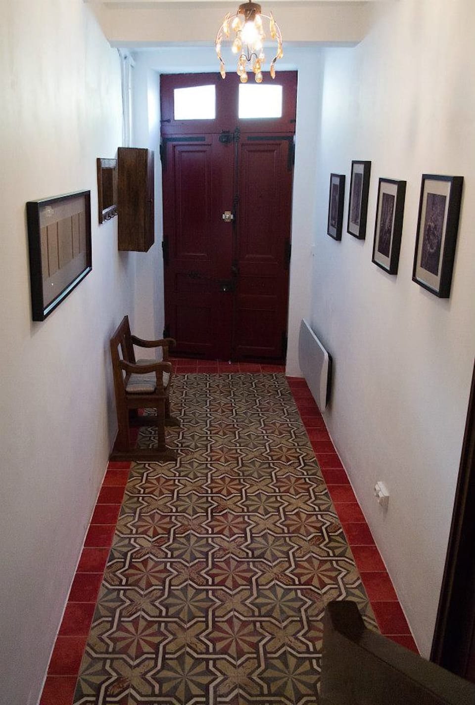 Main Bathroom:  Free standing bath tub, separate walk in shower, WC, wash basin.