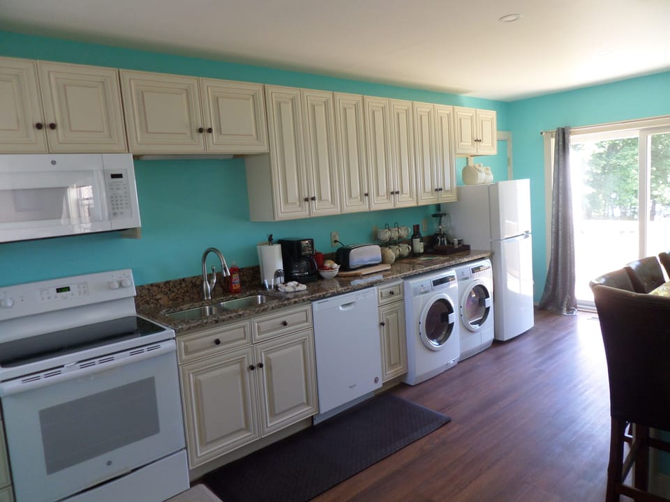 Brand new kitchen remodel installed in 2017