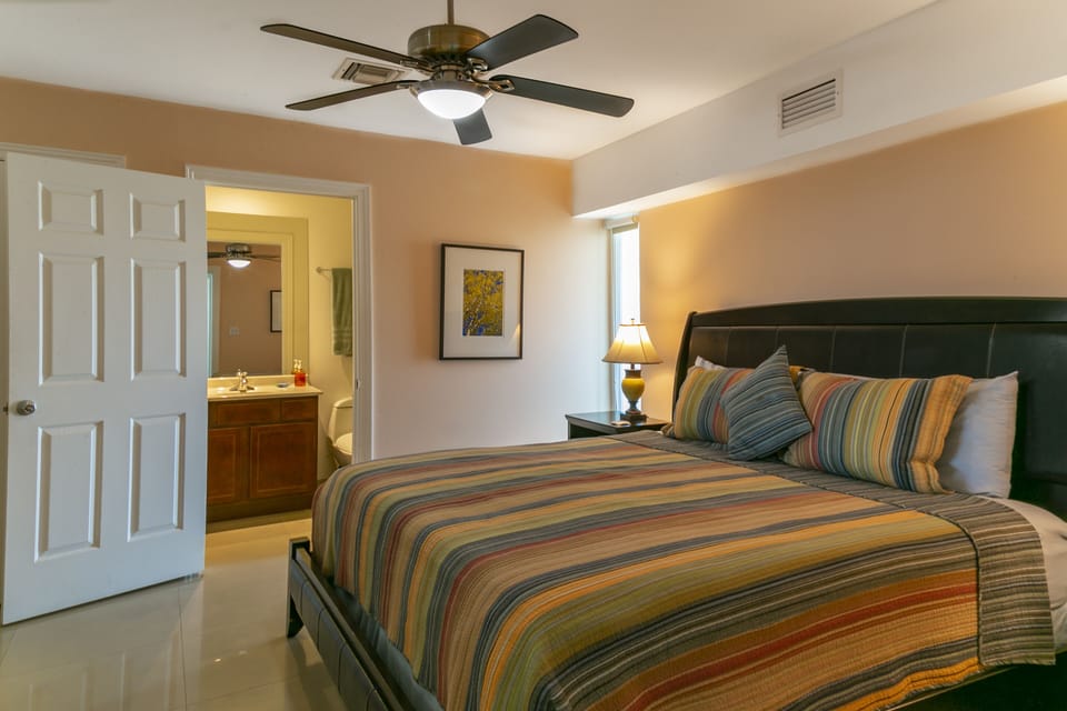 Second Bedroom, with King Size Bed and Private Bath