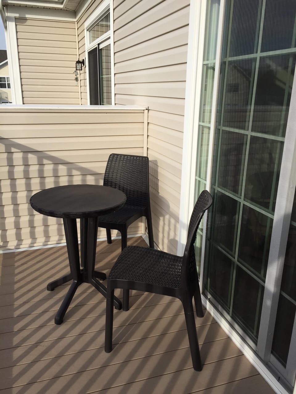 Semi-private rear deck