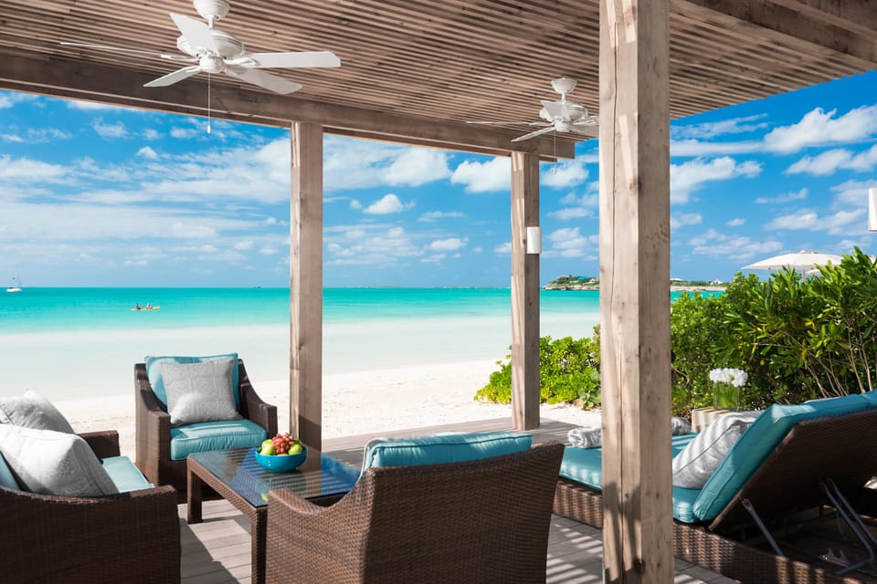 Sapphire Sunsets - BEACHFRONT cabana, it doesn't get any closer than this!