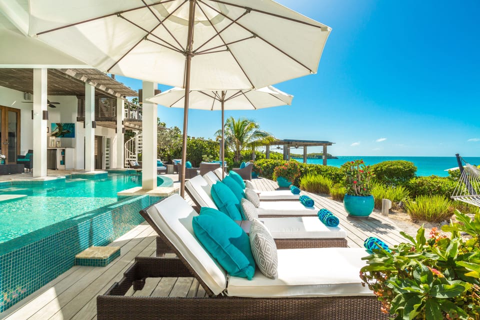 Sapphire Sunsets - Lounge the day away