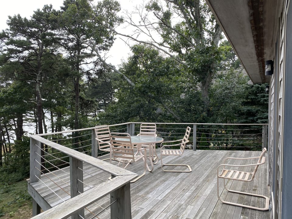 Deck with outside dining space