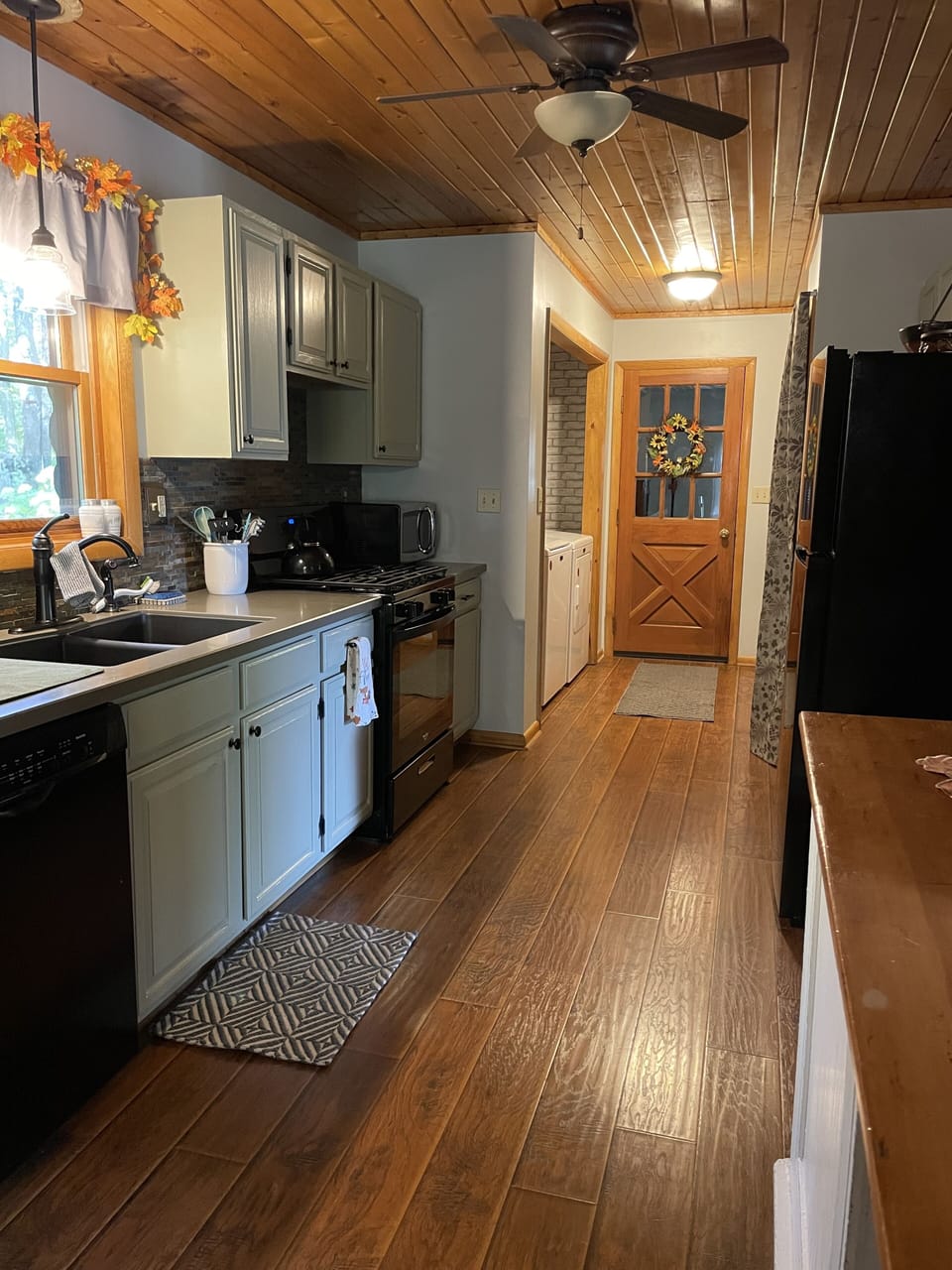 Laundry adjacent to kitchen and garage access