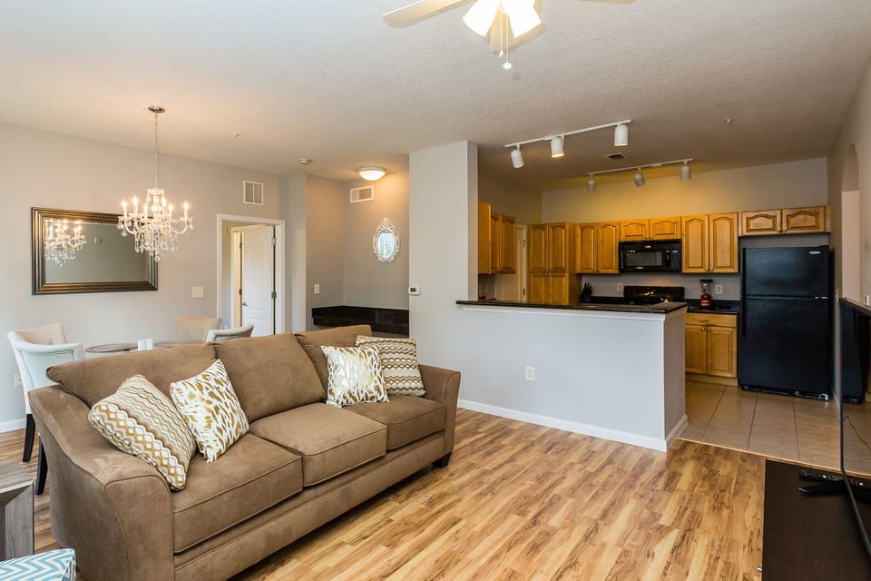 Brand new queen size pullout couch!