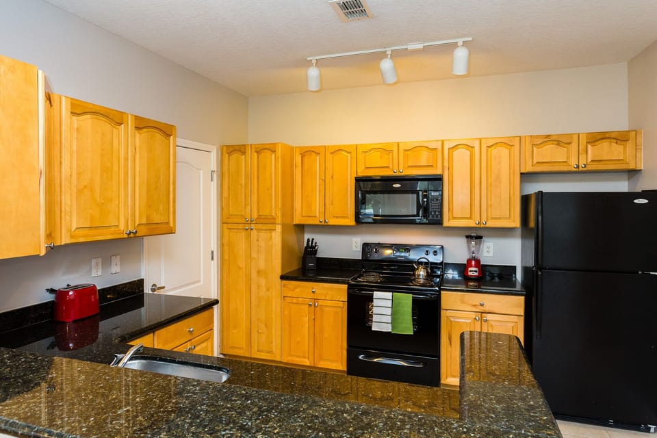 Granite countertops with brand new appliances!
