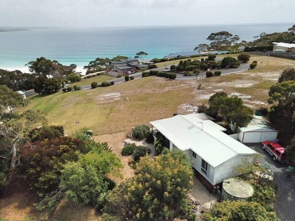 Cockatoo Cabin Bay of Fires (3)