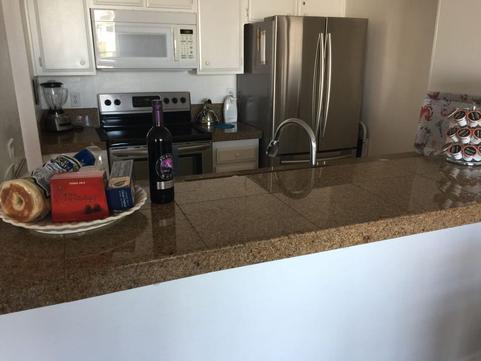 view toward kitchen