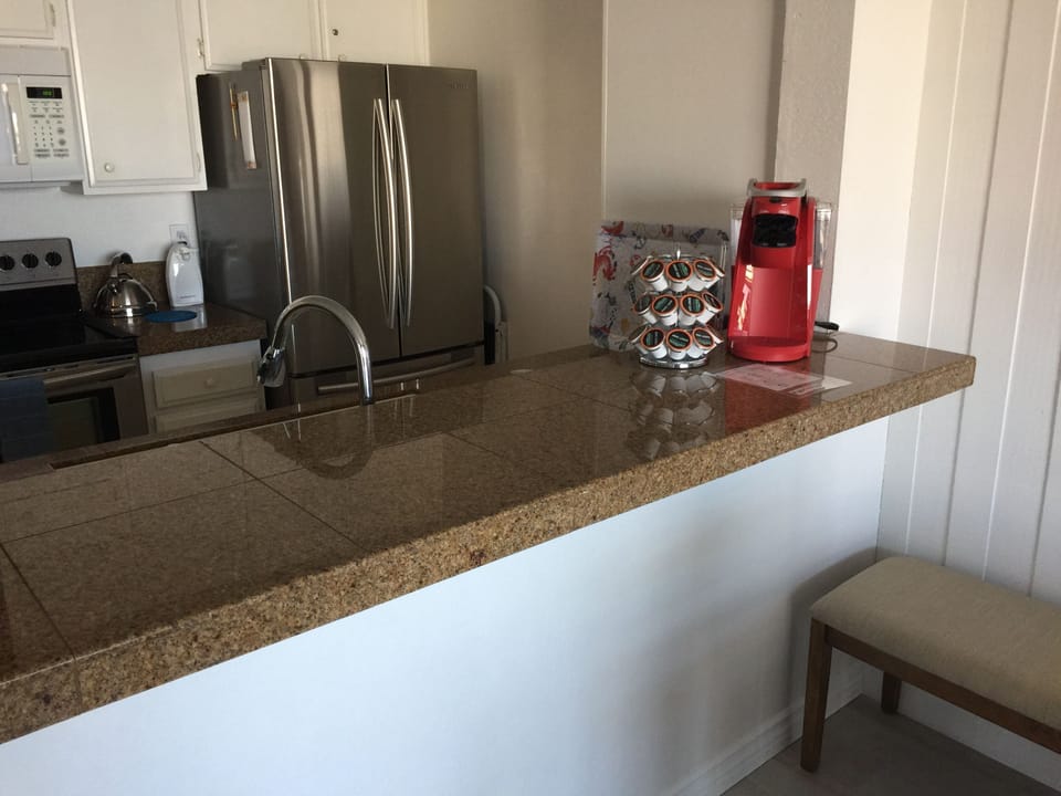 view toward kitchen