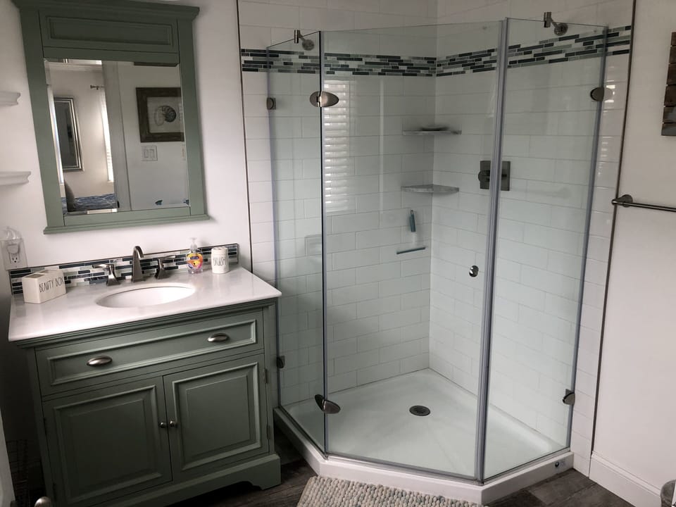 2nd Floor master bath