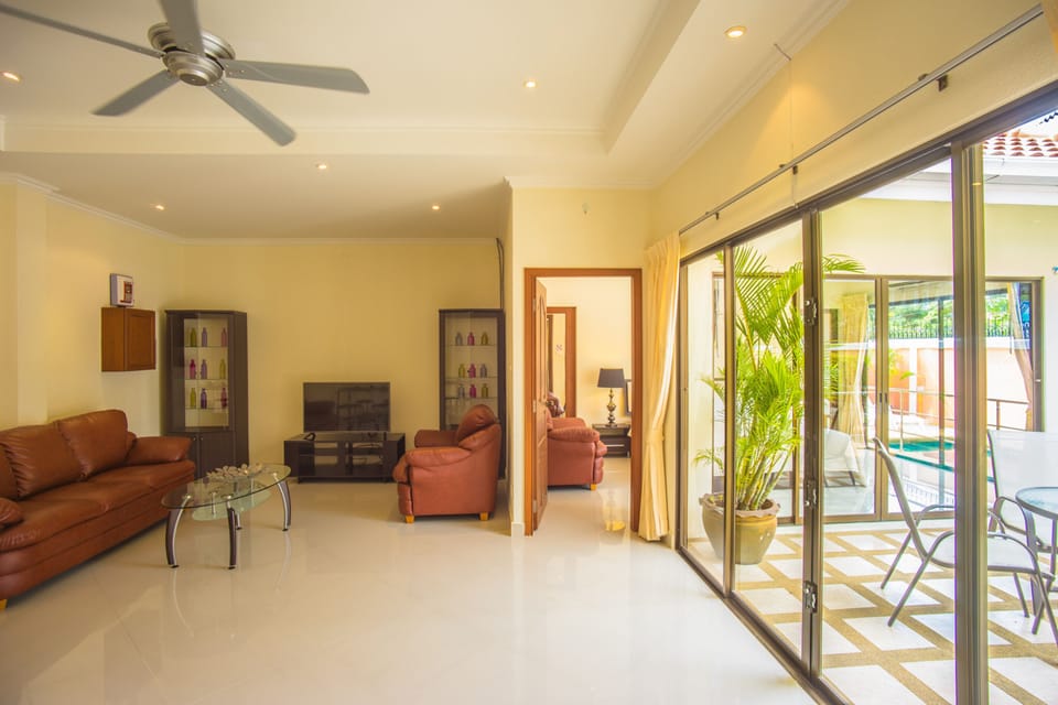 2bdr Avoca Pool Villas 65