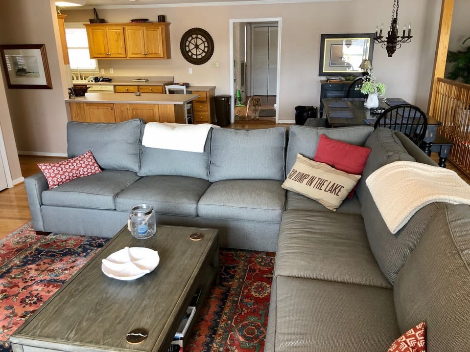 new living room furniture
extra large couch for comfort