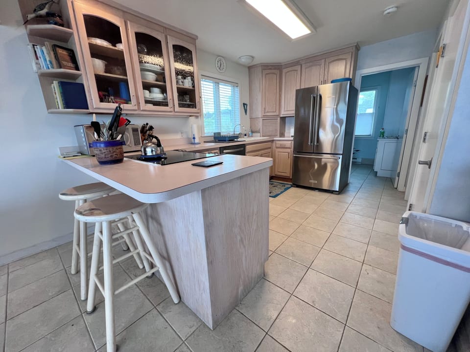 Eat in Kitchen