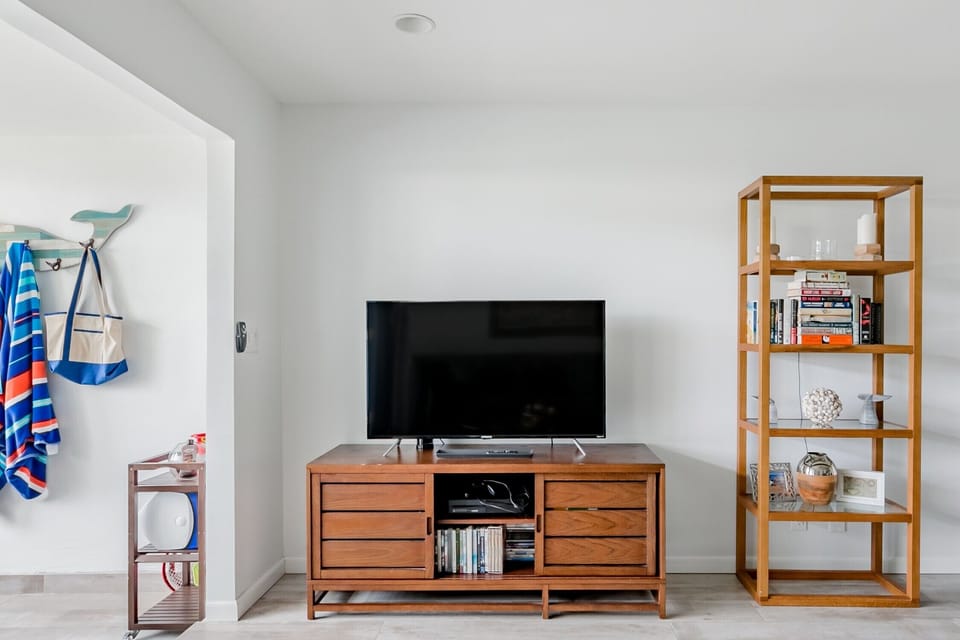 Entertainment Ctr