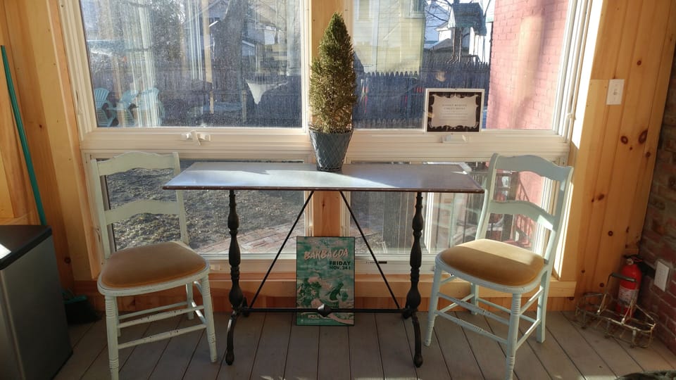 Covered 3 season screen porch