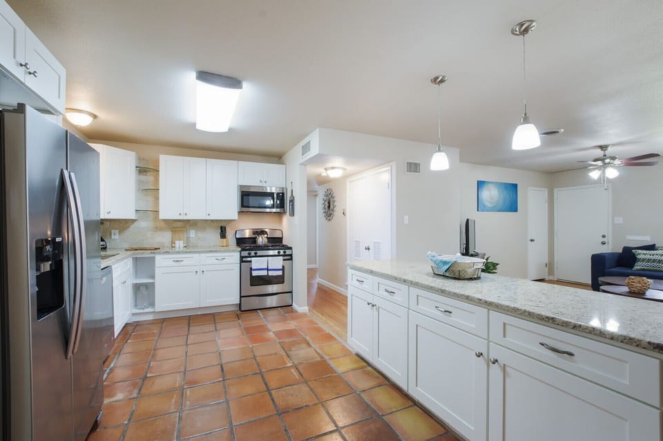 Dishes, glasses, utensils & basic set up to cook. 