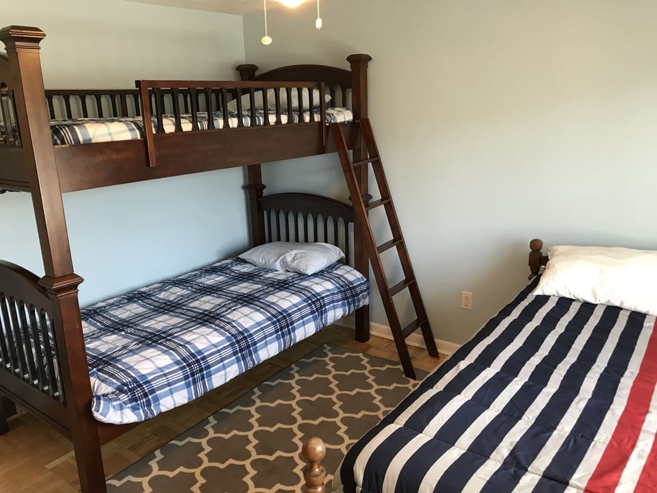 Front Bedroom Bunk Beds