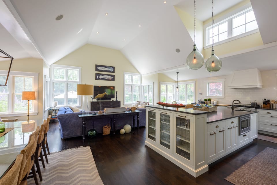 Spacious Open Floor Plan LR, Kitchen & DR