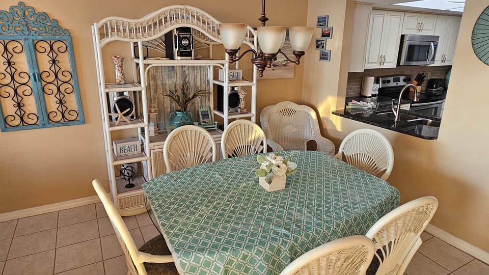 Dining Room - Stereo