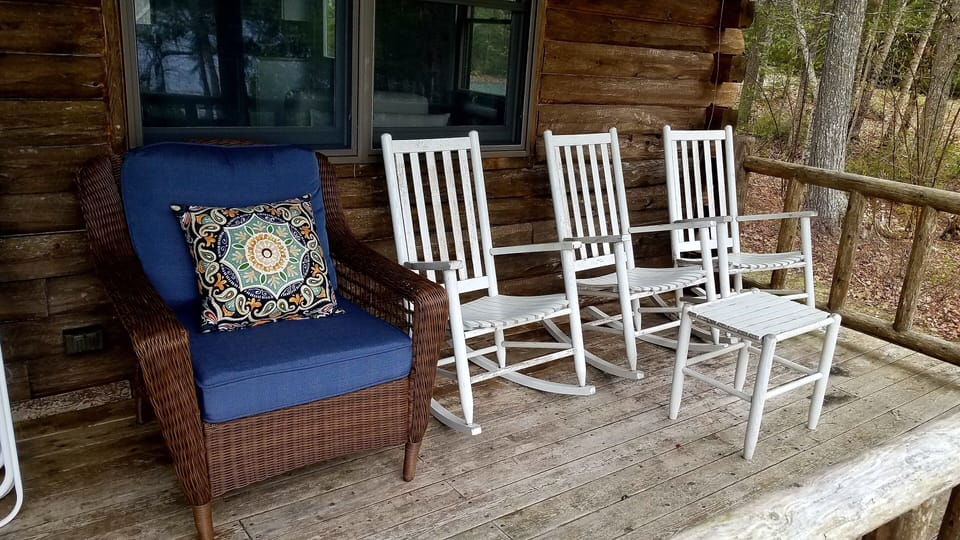 Plenty of seating on the deck!