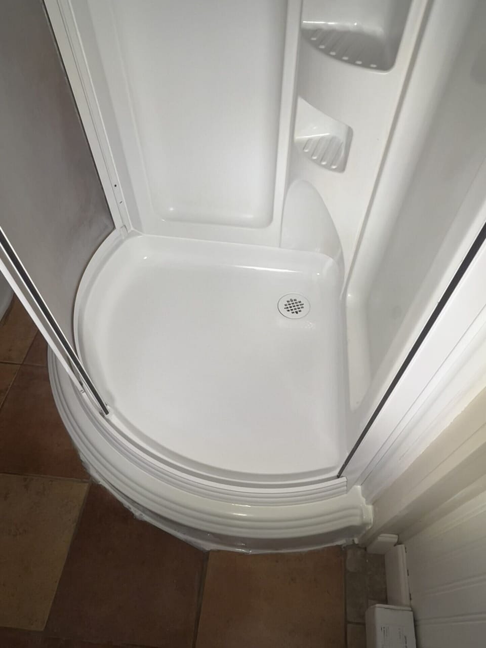 1st floor bath shower