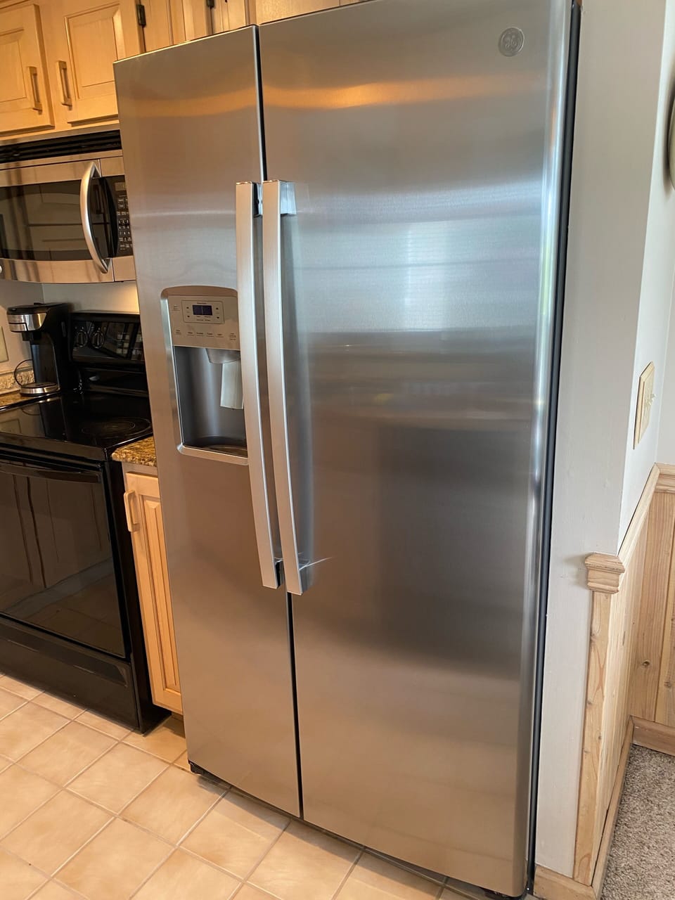 Stainless steel GE fridge
