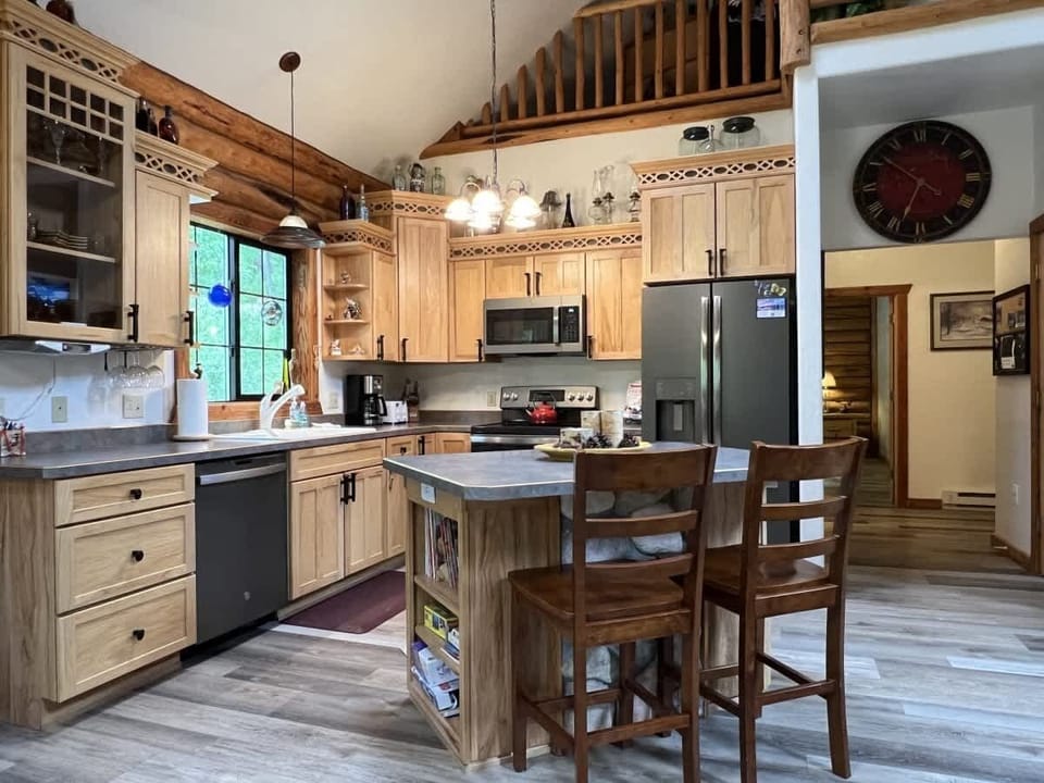 Full kitchen with brand new appliances