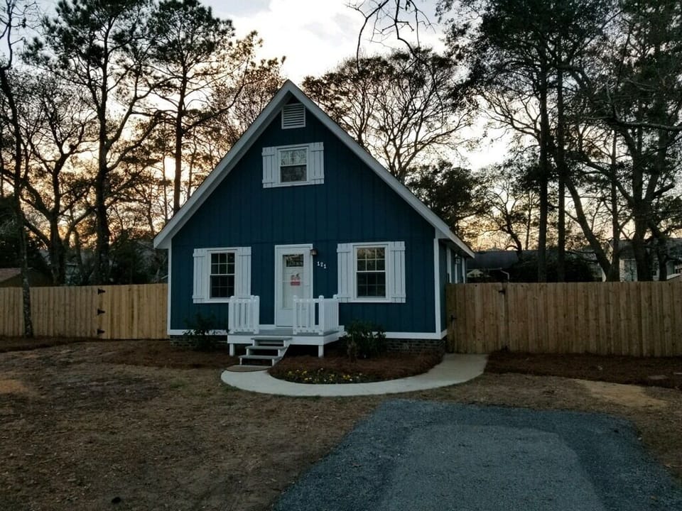 Located on a quaint beach street within a short walking distance to the beach.  