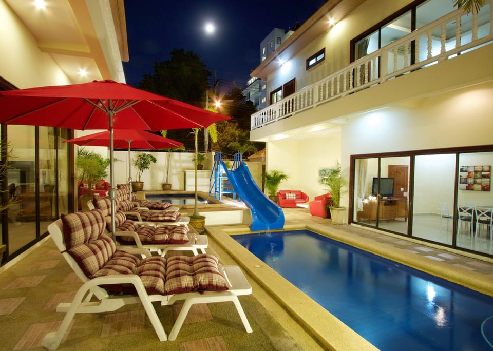 8bdr Avoca Pool Villas No.172