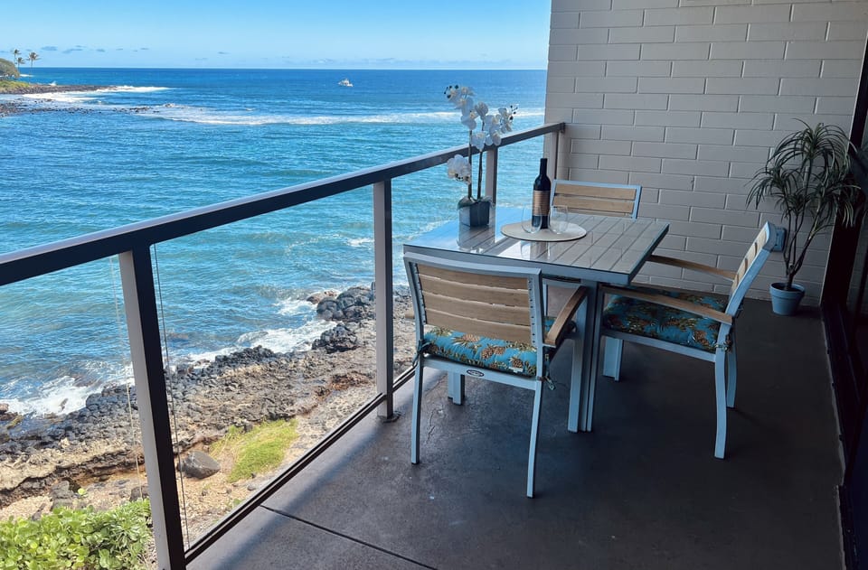 Private lanai to enjoy your morning coffee or glass of wine.