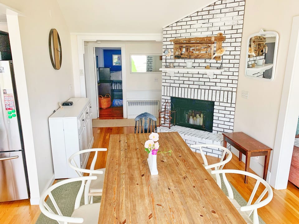 Dining Room Front House
