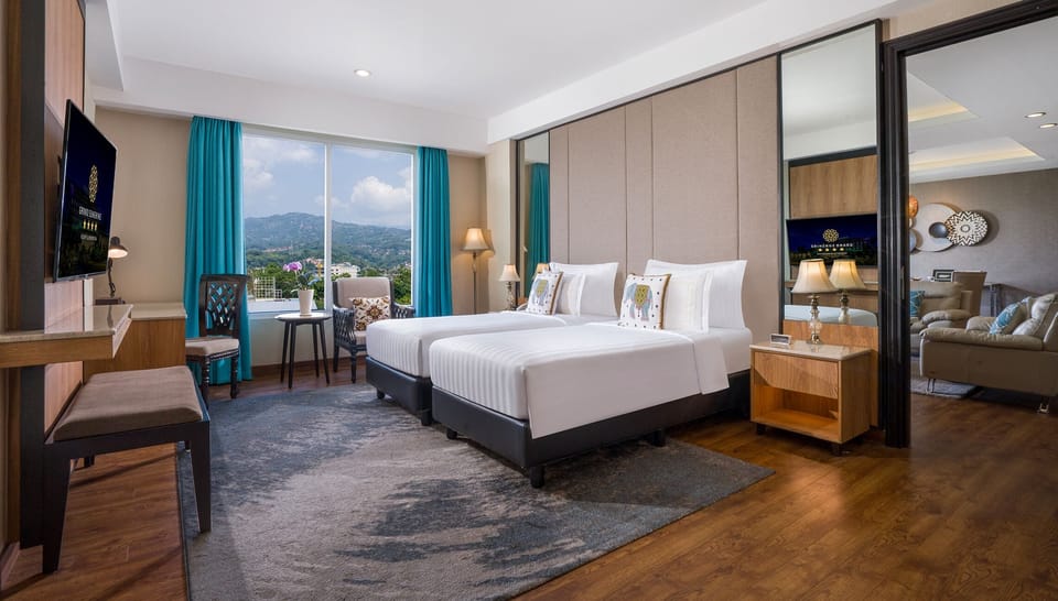Presidential Suite | In-room safe, soundproofing, iron/ironing board, free WiFi