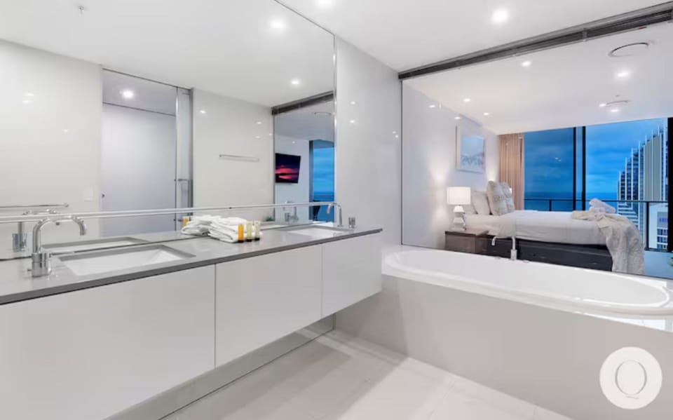 Luxurious bathroom 1 complete with a bath 