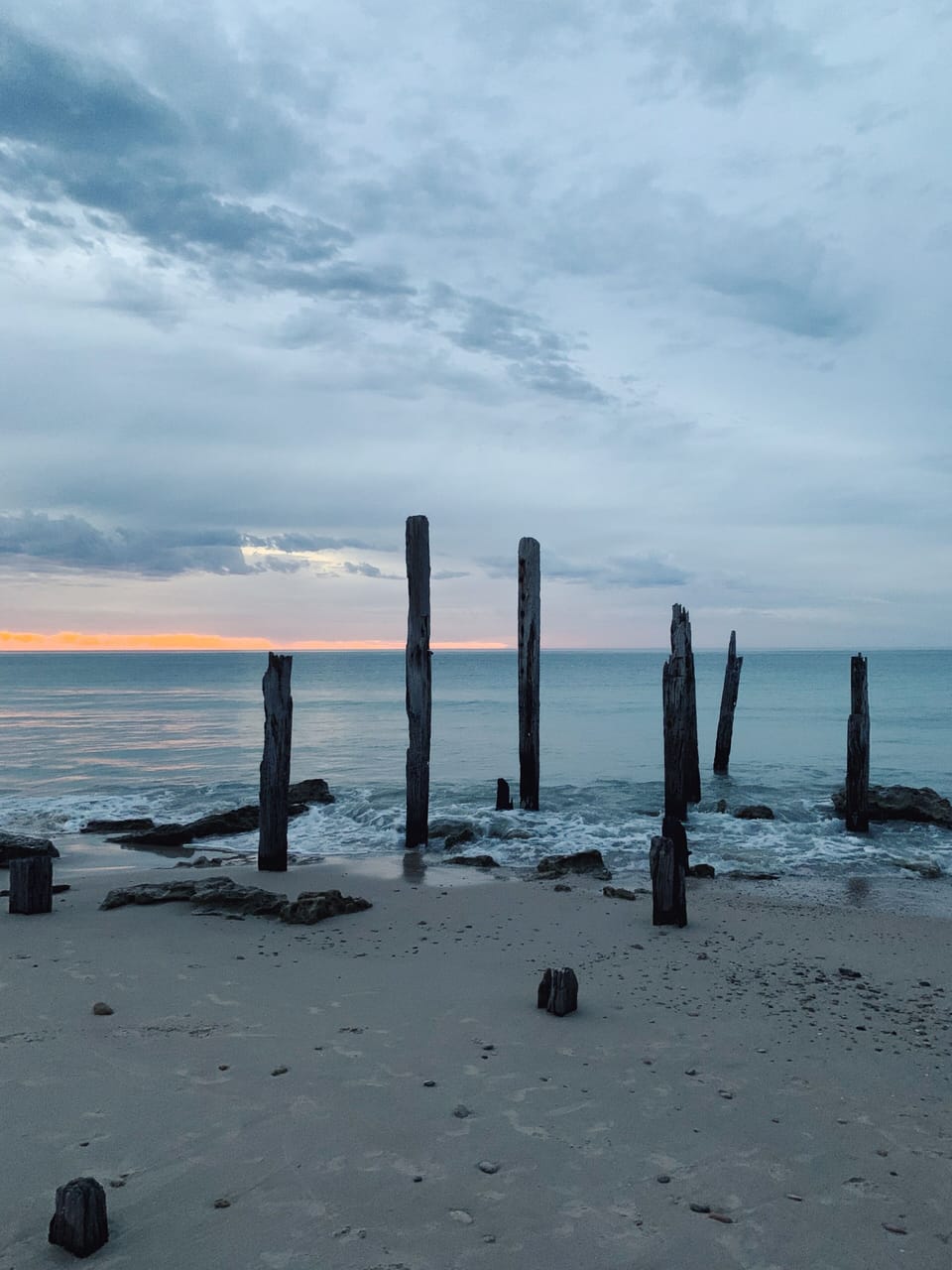 20 minutes from the iconic Port Willing beach