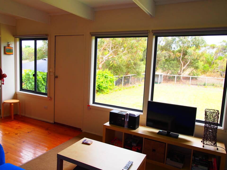 Lounge and dining.
