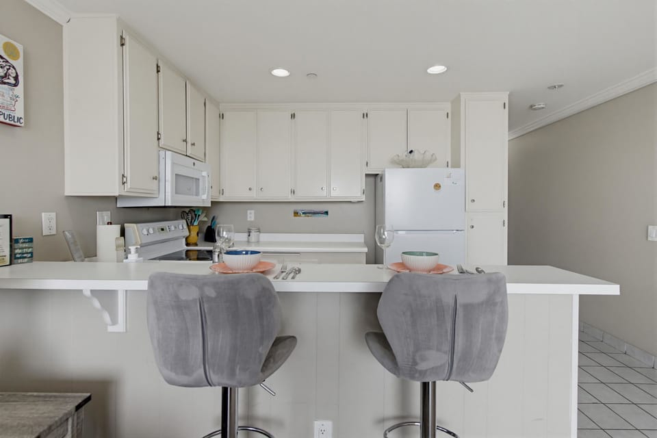 Bar seating for 2