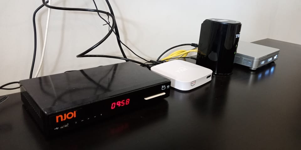 Complementary Highspeed internet and cable TV channels