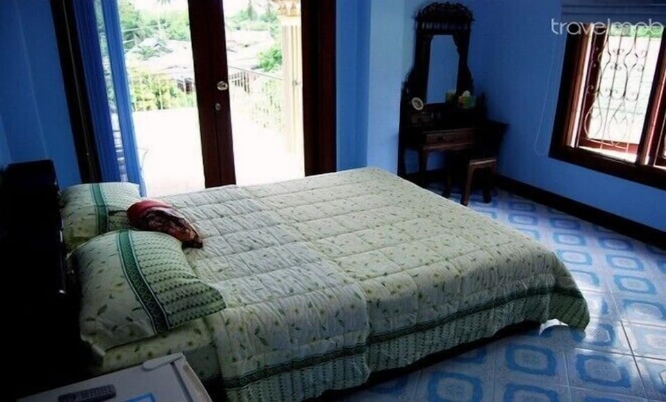  Guest Room 5