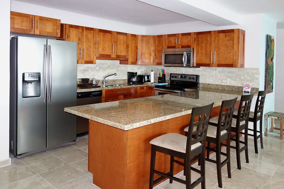 Fully equipped kitchen with all American appliances