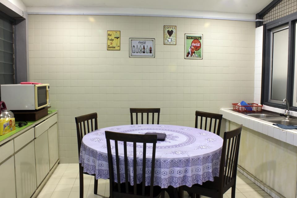 Dry kitchen