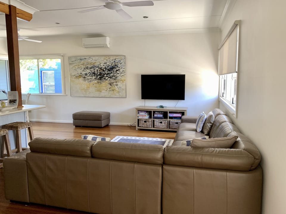 Open plan lounge