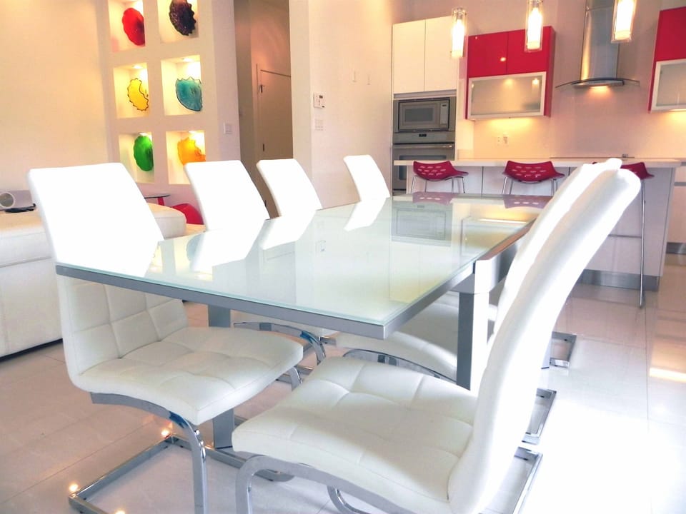 Dinning seats for 8
