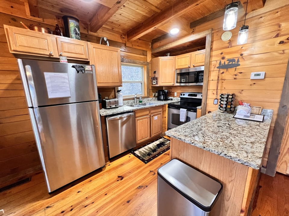 Fully equipped kitchen with all the amenities.