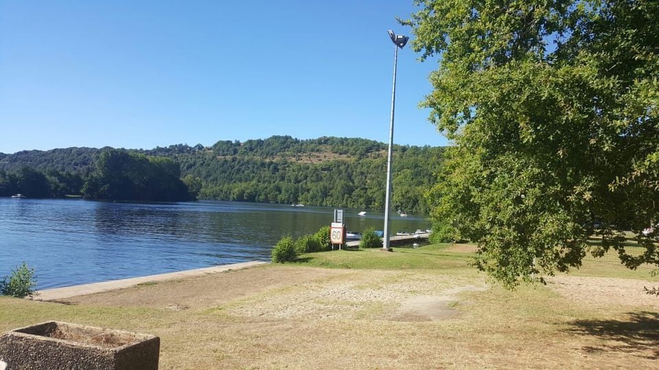 Riverside Tremolat