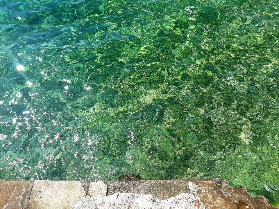 Crystal clear sea only 2min walk from the apartment