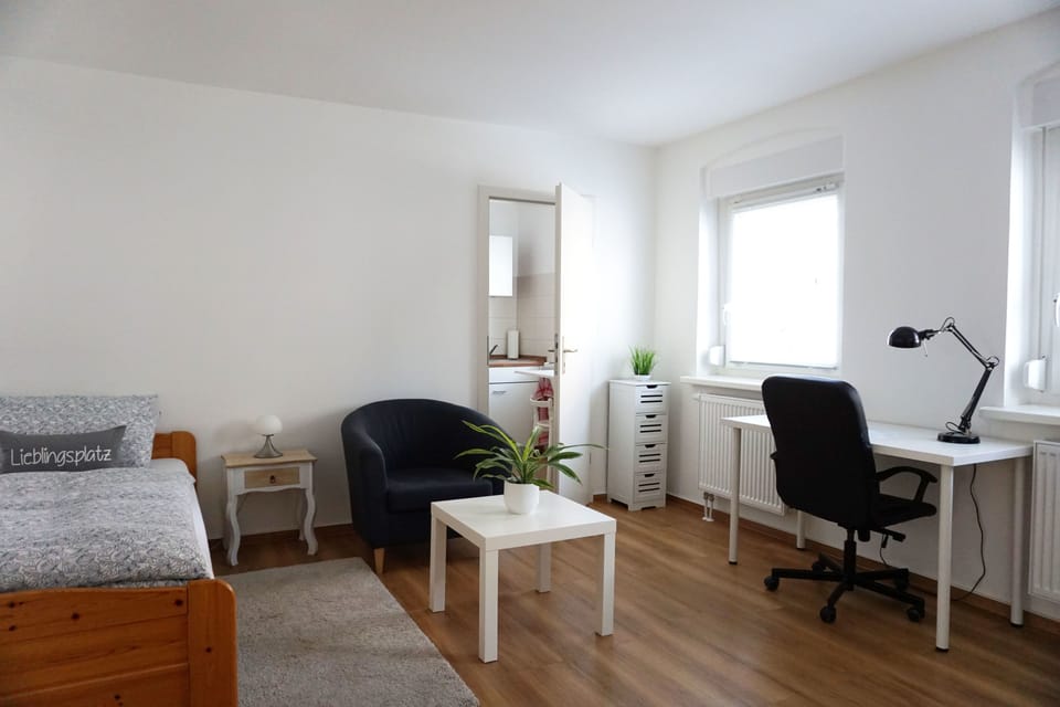 Studio | Desk, blackout drapes, free WiFi, bed sheets