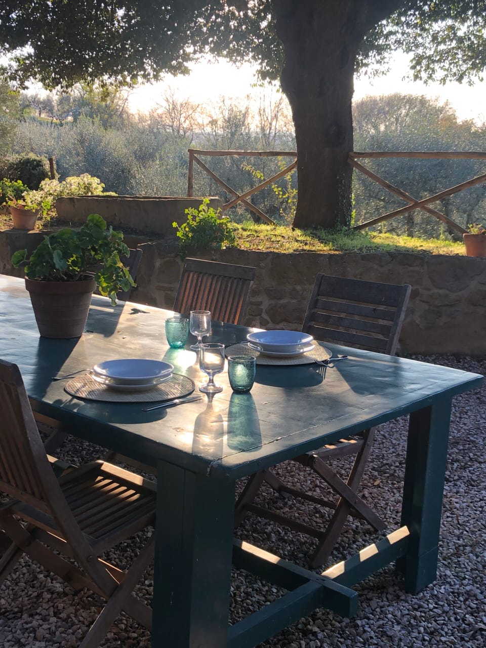 Outdoor dining