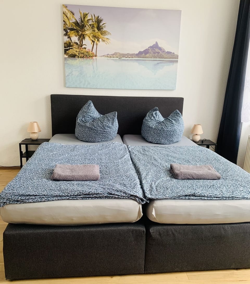 Apartment, 2 Bedrooms | Soundproofing, free WiFi, bed sheets